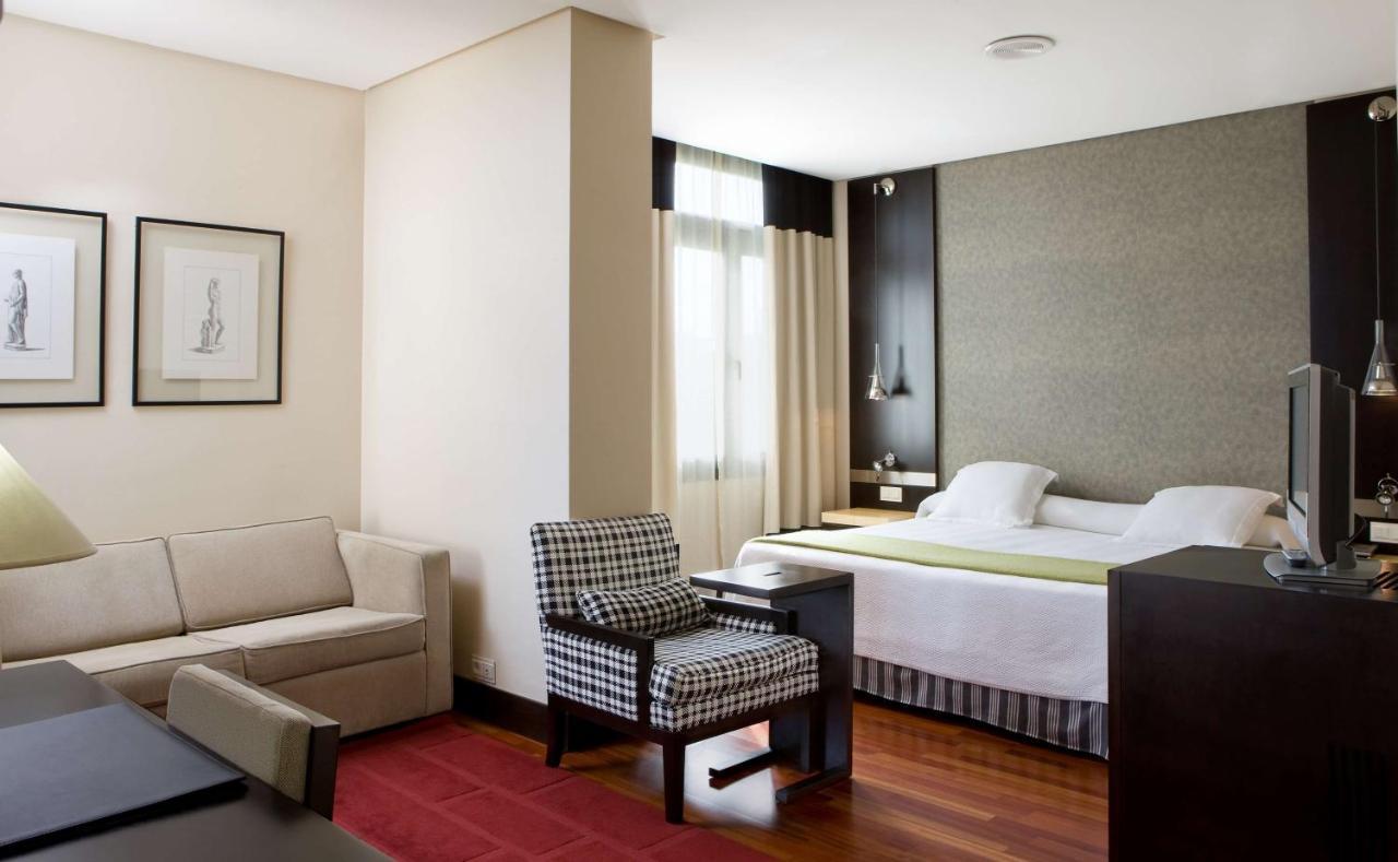 เอ็นเอช อเวนิดา เฮเรซ Hotel เฮเรซ เด ลาฟรอนเตรา ภายนอก รูปภาพ